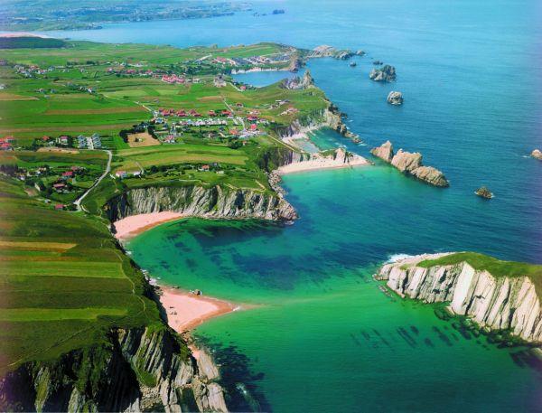 Costa Quebrada. Fuente: Turismo de Cantabria.